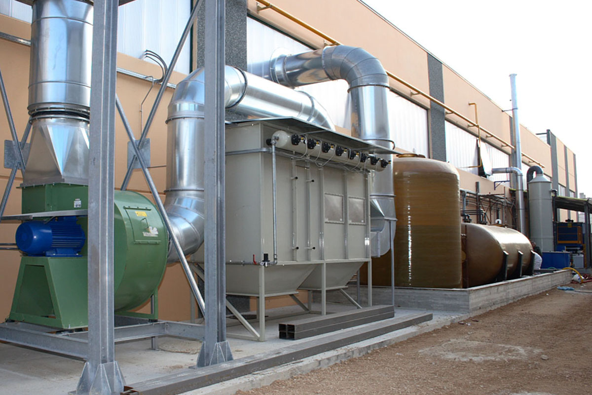 Air treatment unit (acid fumes filtration and neutralization) and water (chemical-physical system)